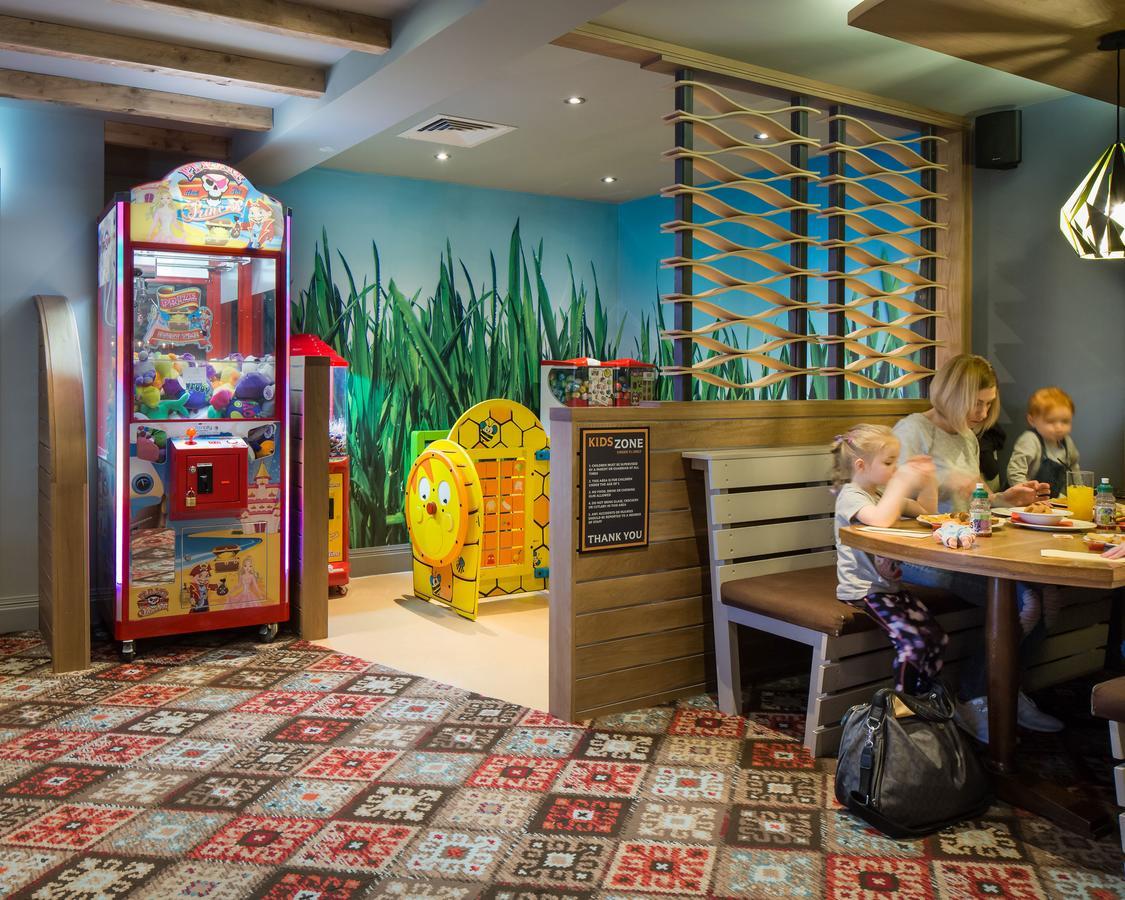 The Raven'S Cliff Lodge By Marston'S Inns Motherwell Buitenkant foto