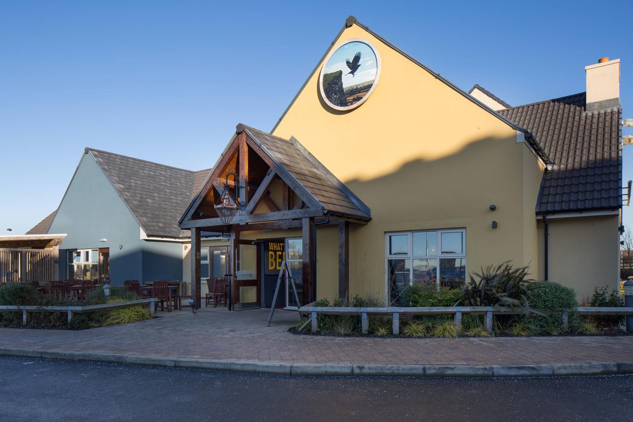 The Raven'S Cliff Lodge By Marston'S Inns Motherwell Buitenkant foto